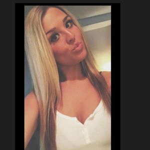 Meet your Posher, Alexis